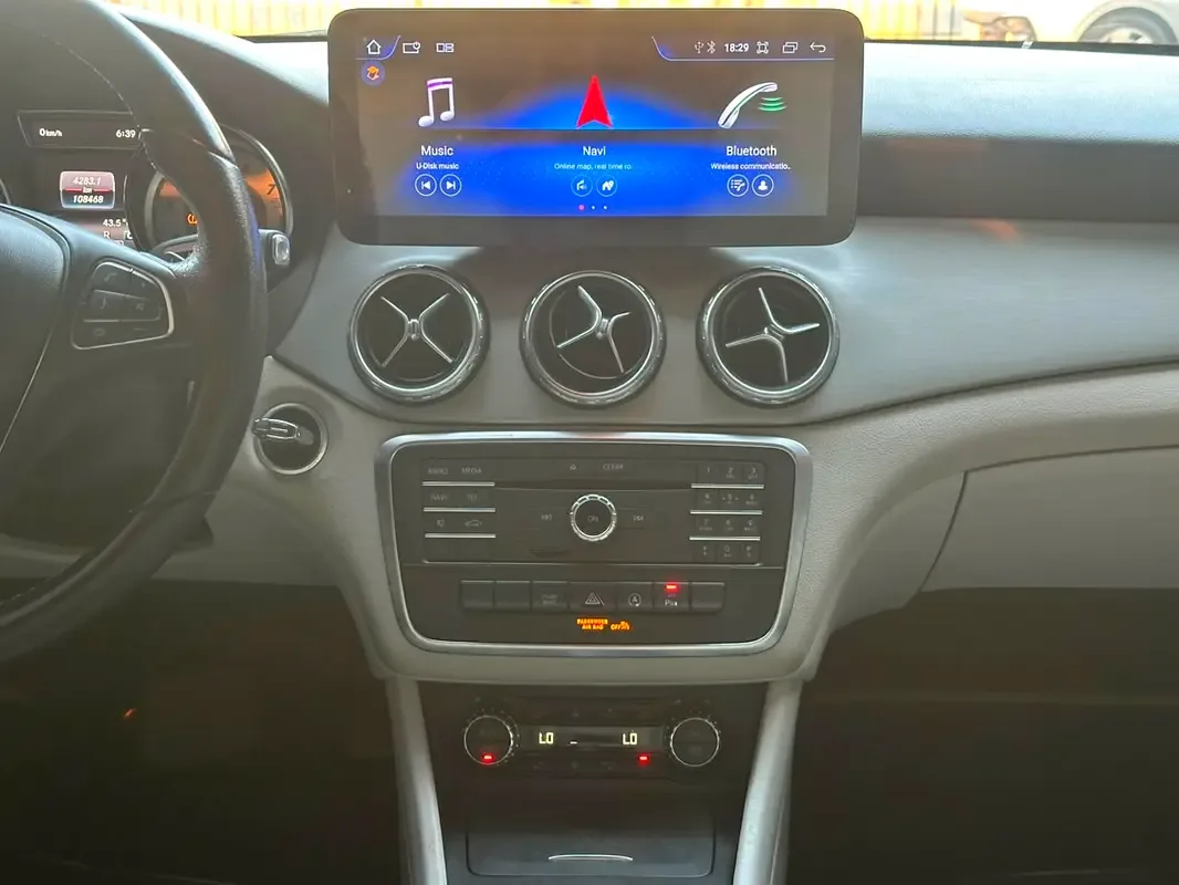 Mercedes-Benz GLA 250 7G-DCT 4MATIC (211 hp) - 15