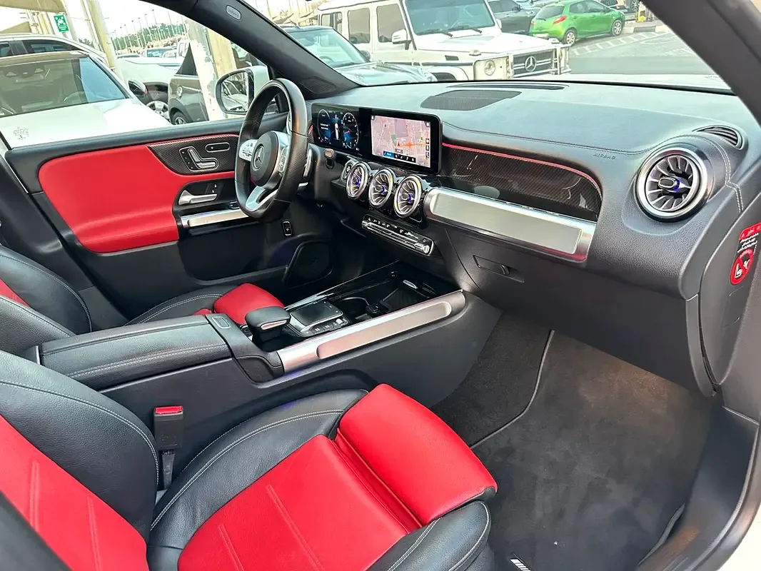 Mercedes-Benz GLB 2.0 AMT (224 حصان) - 17