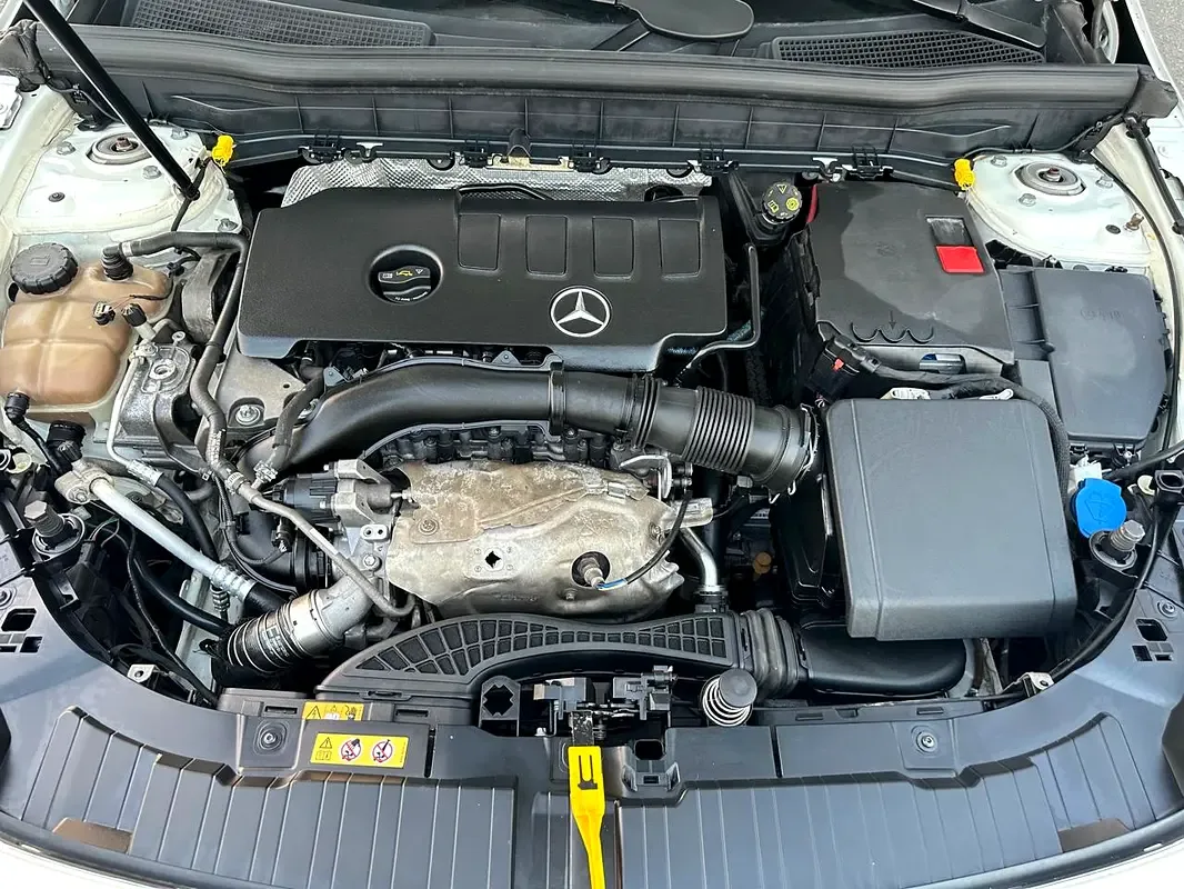 Mercedes-Benz GLB 2.0 AMT (224 حصان) - 19