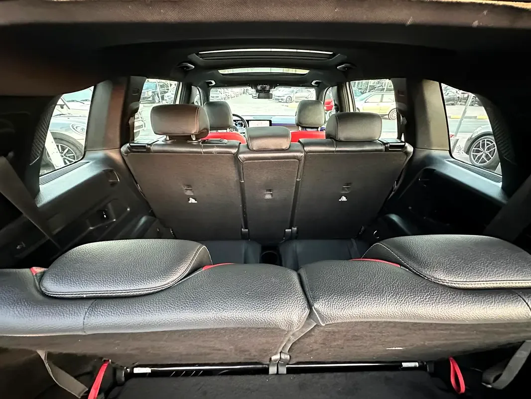 Mercedes-Benz GLB 2.0 AMT (224 حصان) - 18
