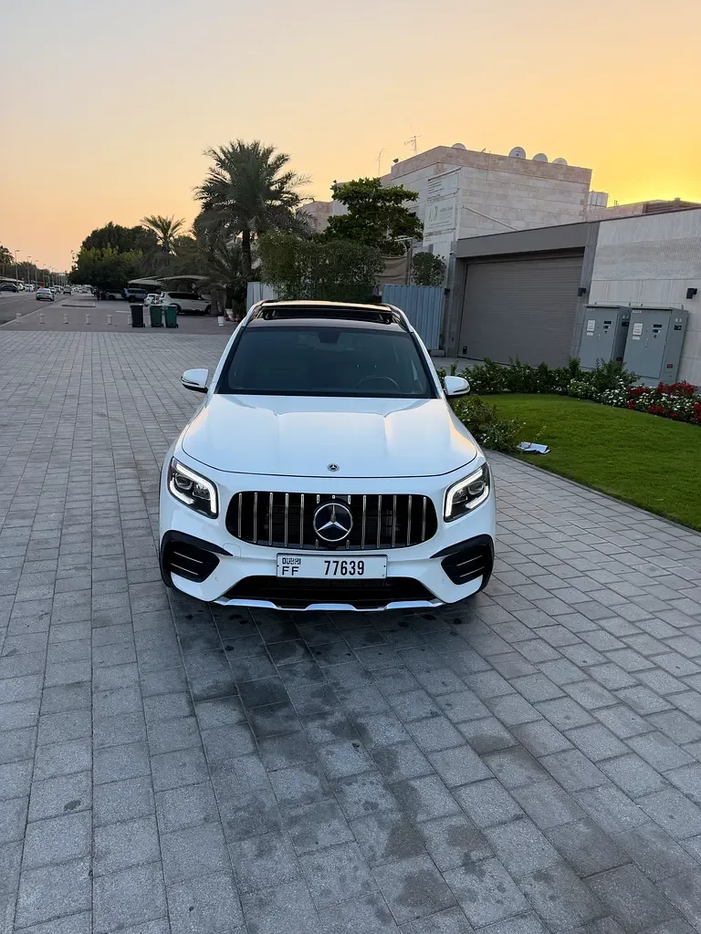 Mercedes-Benz GLB 2.0 AMT (224 حصان) - 2