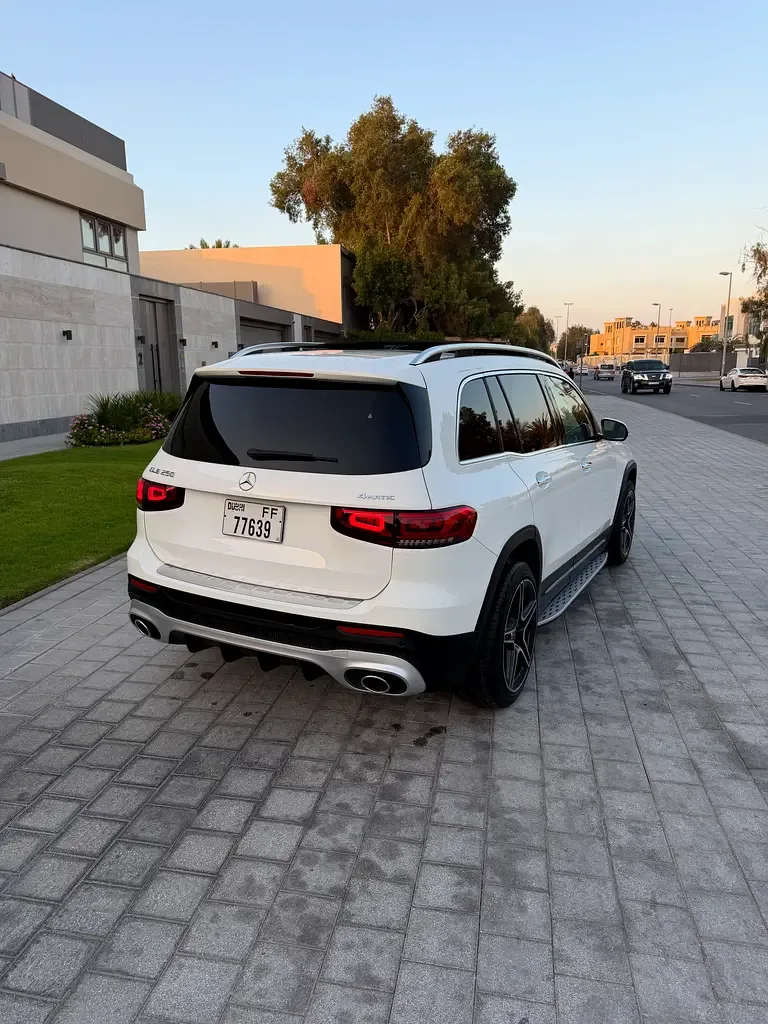 Mercedes-Benz GLB 2.0 AMT (224 حصان) - 6
