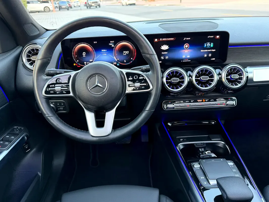 Mercedes-Benz GLB 2.0 AMT (224 حصان) - 12