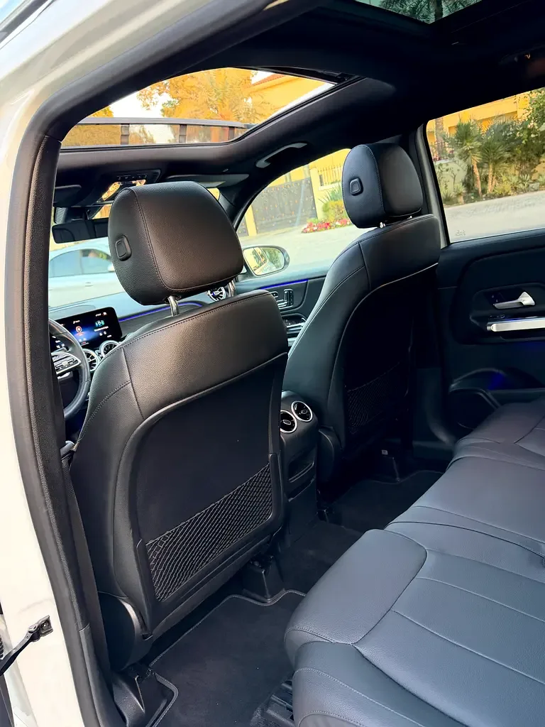 Mercedes-Benz GLB 2.0 AMT (224 حصان) - 16