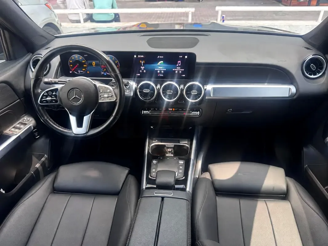 Mercedes-Benz GLB 2.0 AMT (224 حصان)