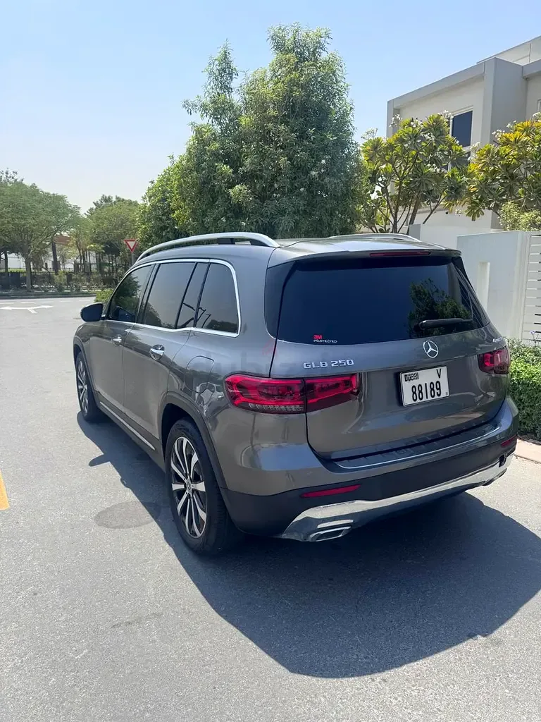 Mercedes-Benz GLB 2.0 AMT (224 حصان) - 7