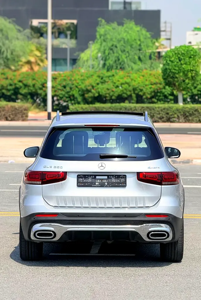 Mercedes-Benz GLB 2.0 AMT (224 حصان) - 6