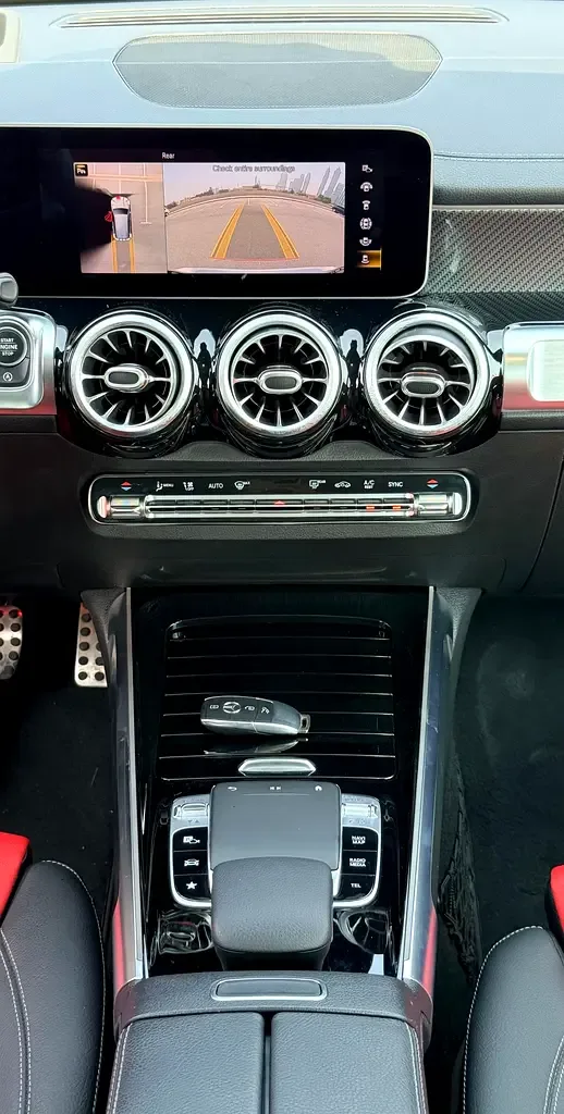 Mercedes-Benz GLB 2.0 AMT (224 حصان) - 18