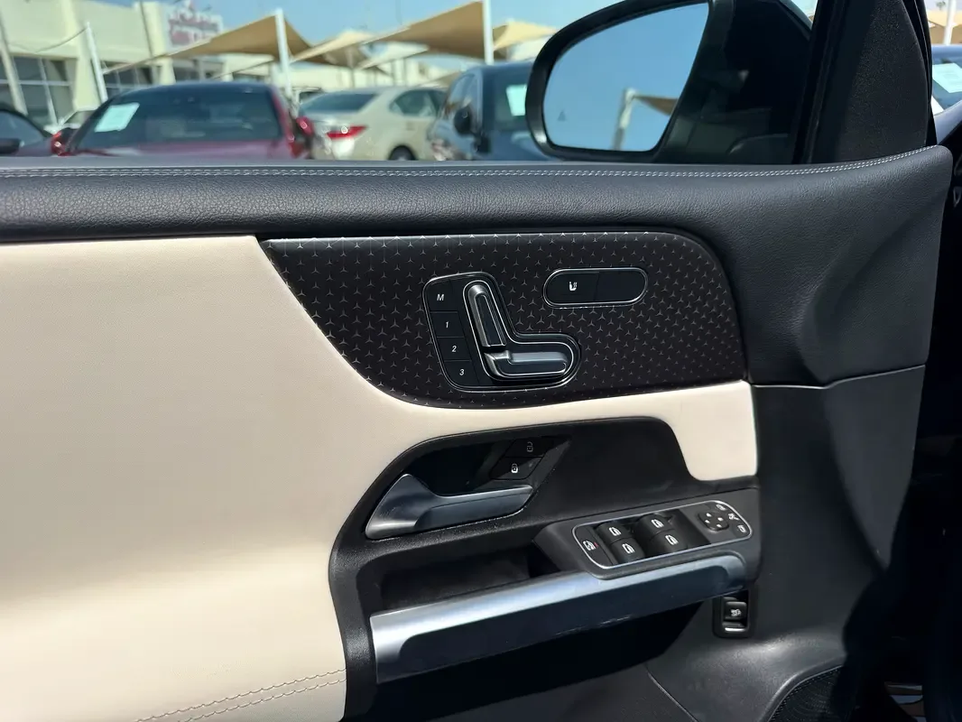 Mercedes-Benz GLB 2.0 AMT 4WD (224 hp) - 11