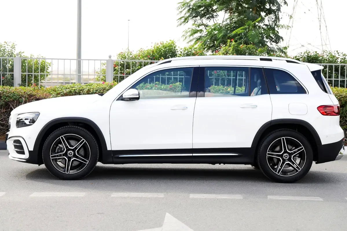 Mercedes-Benz GLB 2.0 AMT 4WD (224 حصان) - 3