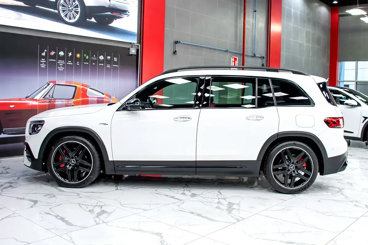 Mercedes-Benz GLB 3.0 (362 HP) twin-turbo V6 engine - 3