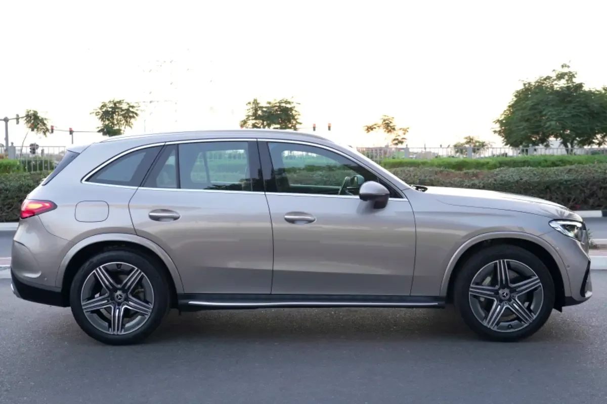 Mercedes-Benz GLC 2.0 AT 4WD (204 حصان) - 2