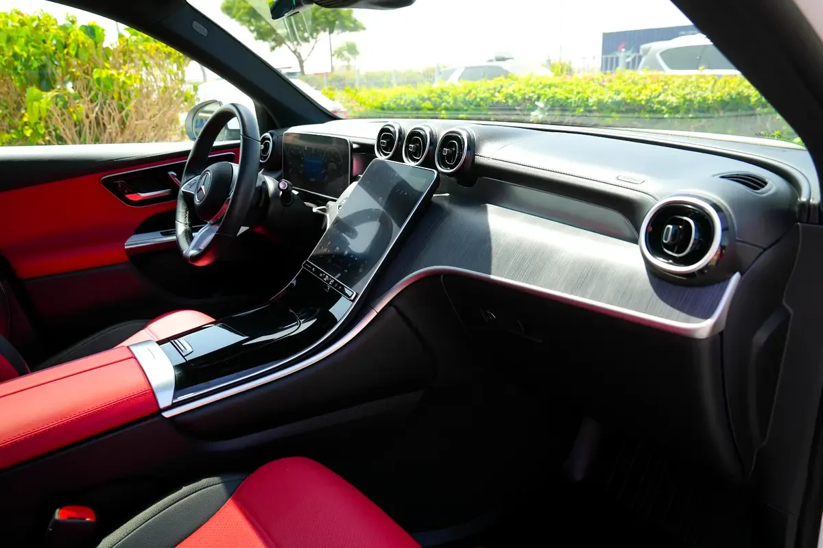 Mercedes-Benz GLC 2.0 AT 4WD (258 حصان) - 10