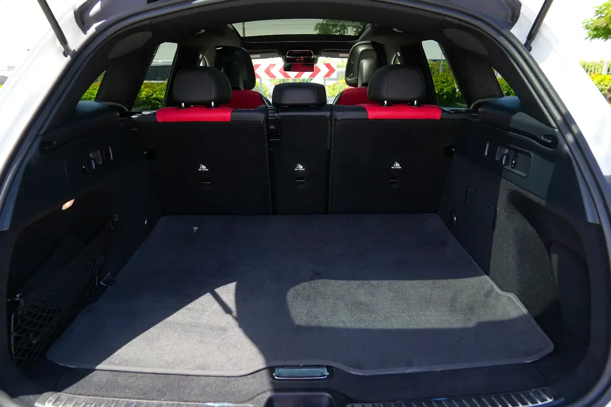 Mercedes-Benz GLC 2.0 AT 4WD (258 حصان) - 19
