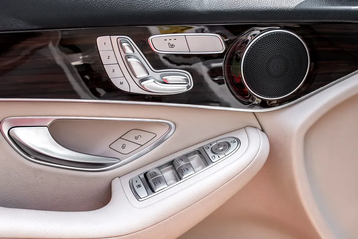 Mercedes-Benz GLC 2.0 AT 4WD (258 hp) - 12
