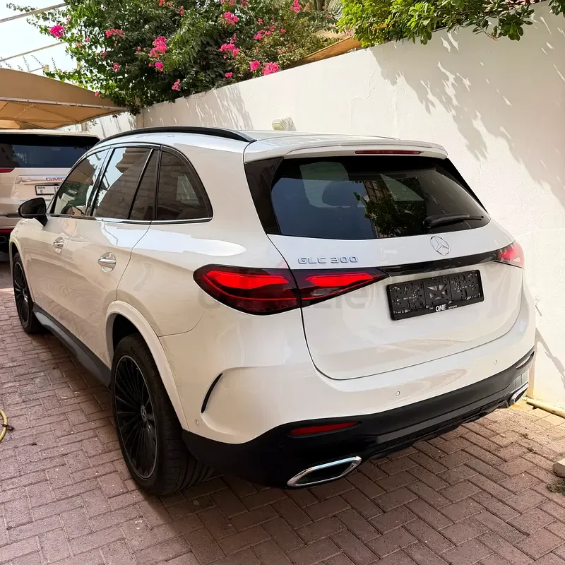 Mercedes-Benz GLC 2.0 AT 4WD (258 حصان) - 4