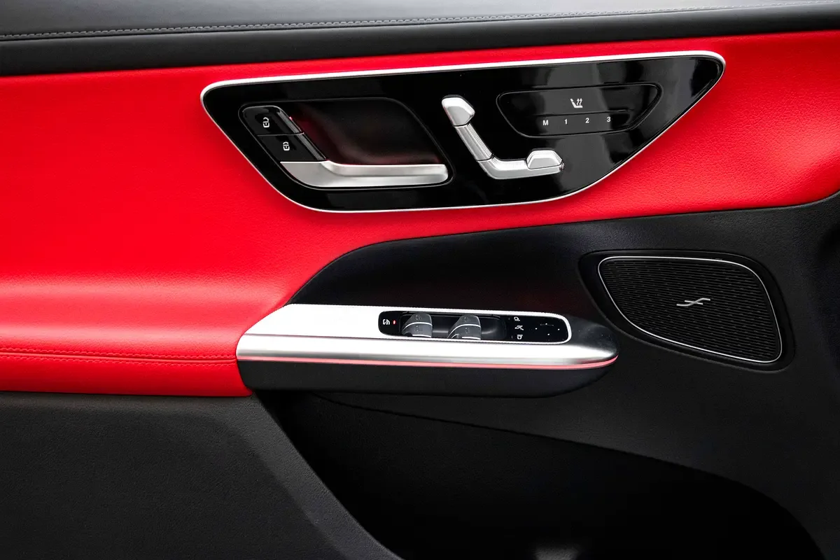 Mercedes-Benz GLC 2.0 AT 4WD (258 حصان) - 13