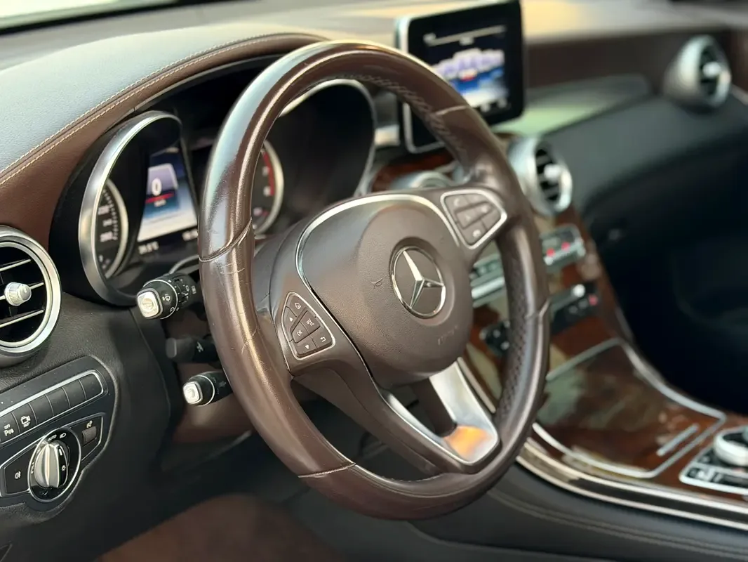 Mercedes-Benz GLC-Class 250 9G-TRONIC 4MATIC (211 hp) - 10