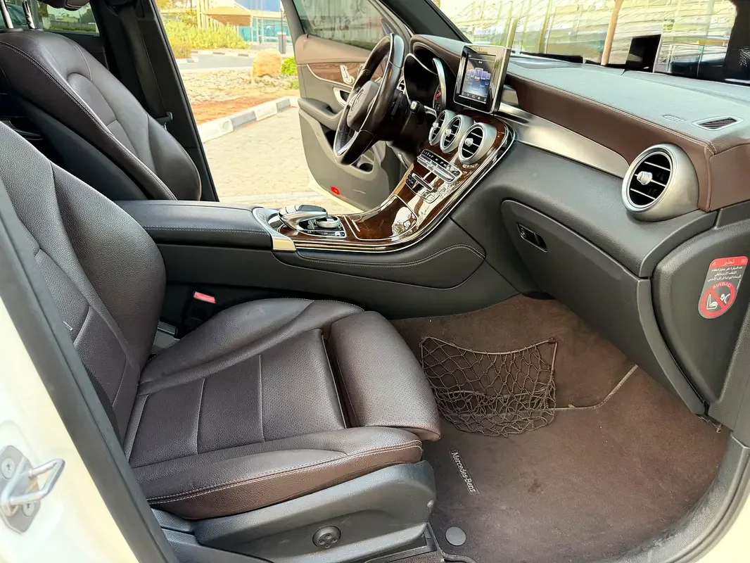 Mercedes-Benz GLC-Class 250 9G-TRONIC 4MATIC (211 hp) - 15