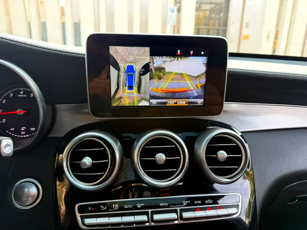 Mercedes-Benz GLC-Class 250 9G-TRONIC 4MATIC (211 حصان) - 16