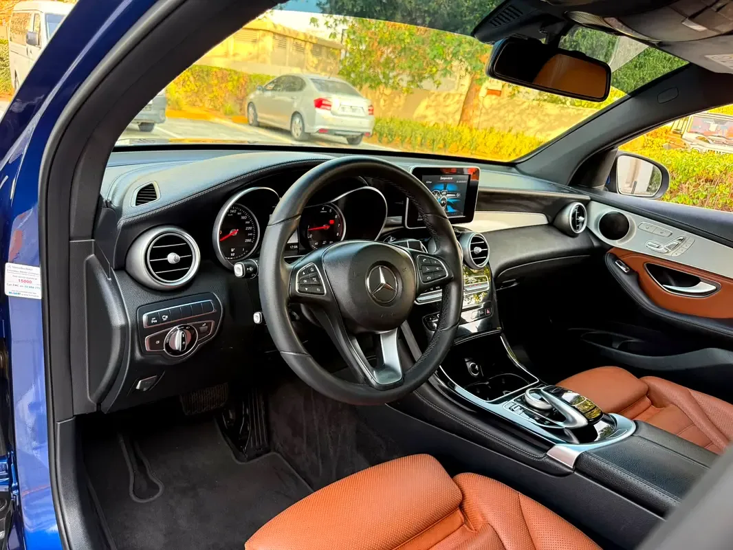Mercedes-Benz GLC-Class 250 9G-TRONIC 4MATIC (211 حصان) - 15