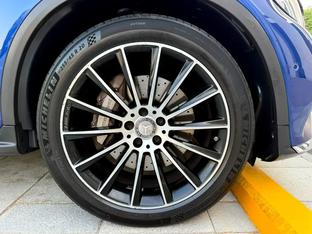 Mercedes-Benz GLC-Class 250 9G-TRONIC 4MATIC (211 حصان) - 20