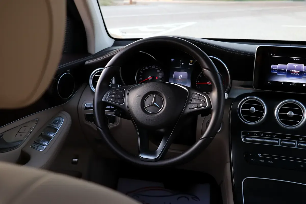 Mercedes-Benz GLC-Class 250 9G-TRONIC 4MATIC (211 hp) - 10
