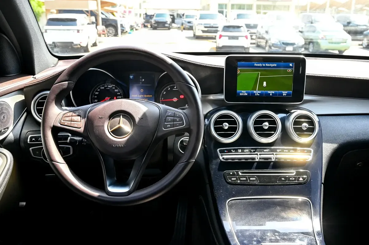 Mercedes-Benz GLC-Class 250 9G-TRONIC 4MATIC (211 hp) - 9
