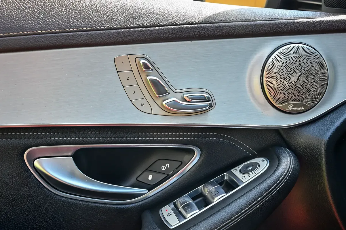 Mercedes-Benz GLC-Class 250 9G-TRONIC 4MATIC (211 hp) - 15