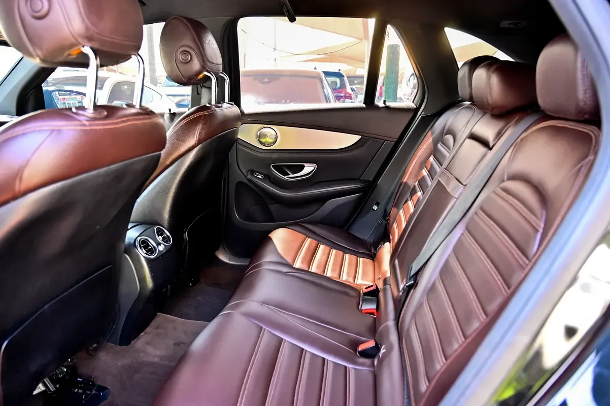 Mercedes-Benz GLC-Class 250 9G-TRONIC 4MATIC (211 hp) - 16