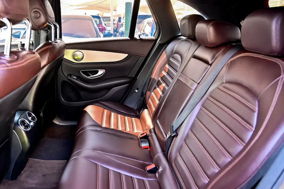 Mercedes-Benz GLC-Class 250 9G-TRONIC 4MATIC (211 hp) - 17