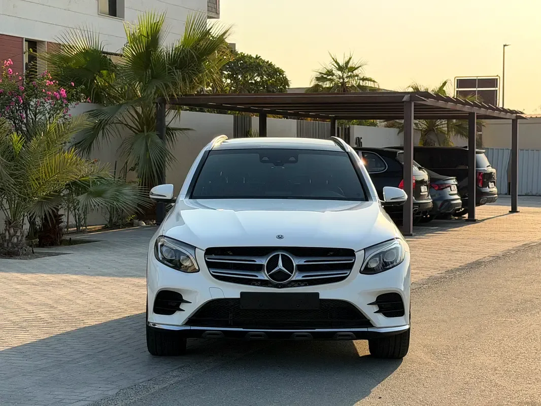 Mercedes-Benz GLC-Class 250 9G-TRONIC 4MATIC (211 حصان) - 2