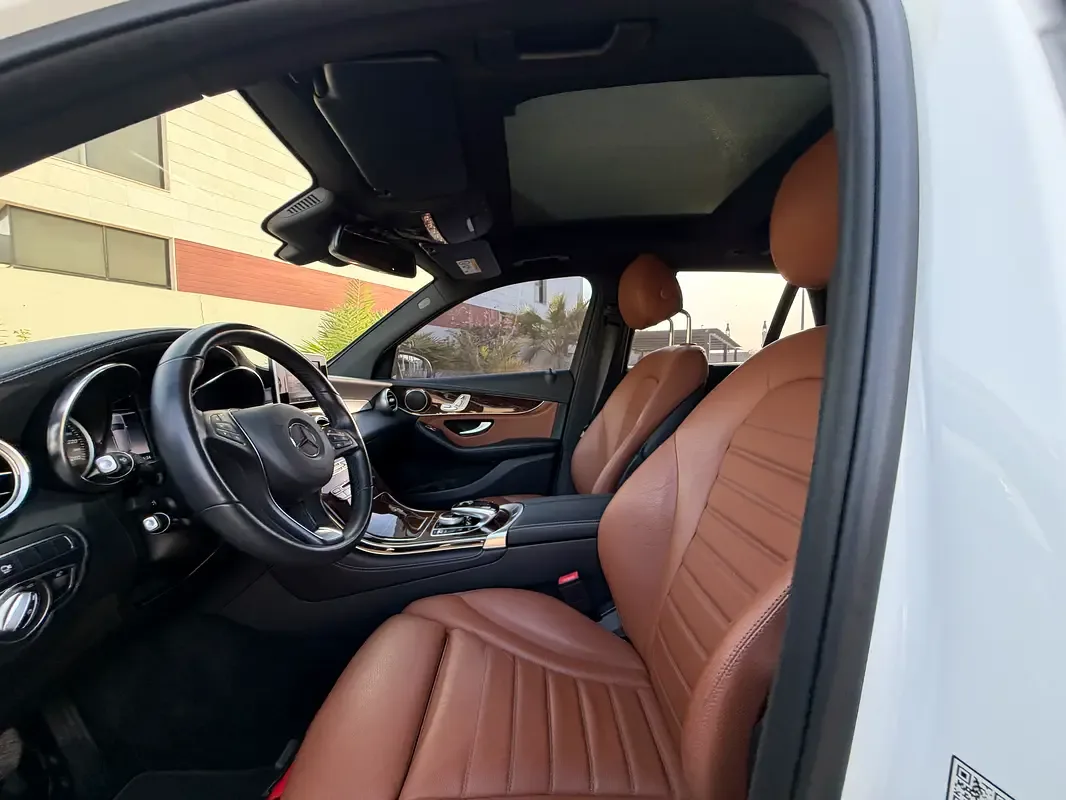 Mercedes-Benz GLC-Class 250 9G-TRONIC 4MATIC (211 حصان) - 11