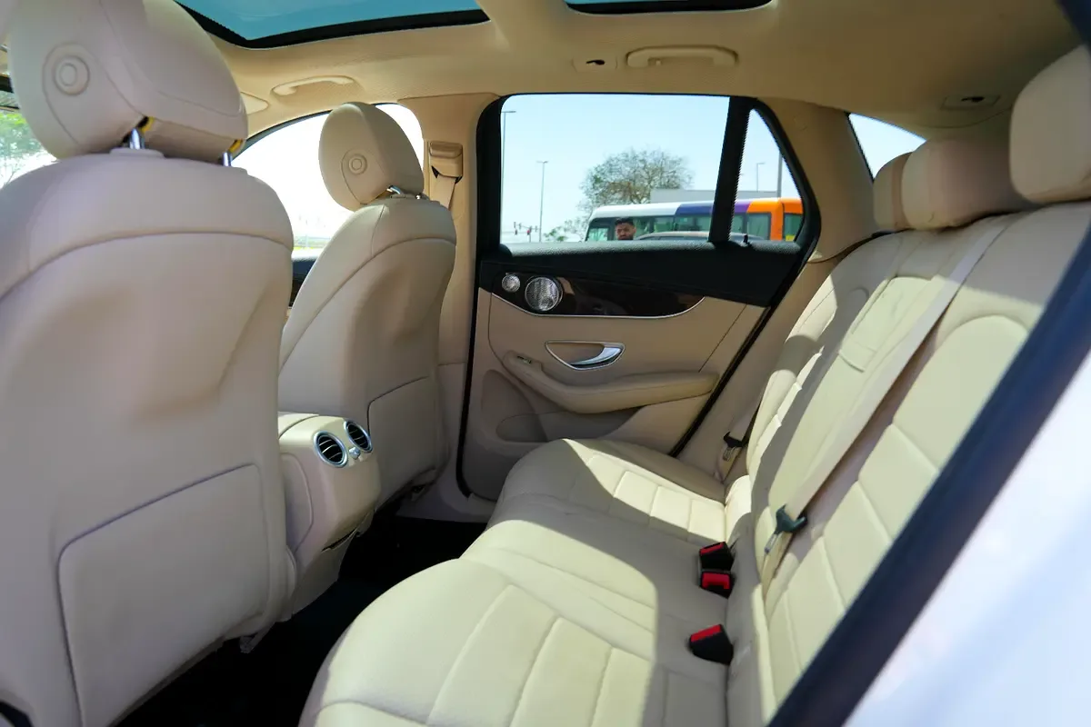 Mercedes-Benz GLC-Class 300 9G-TRONIC 4MATIC (258 hp) - 11