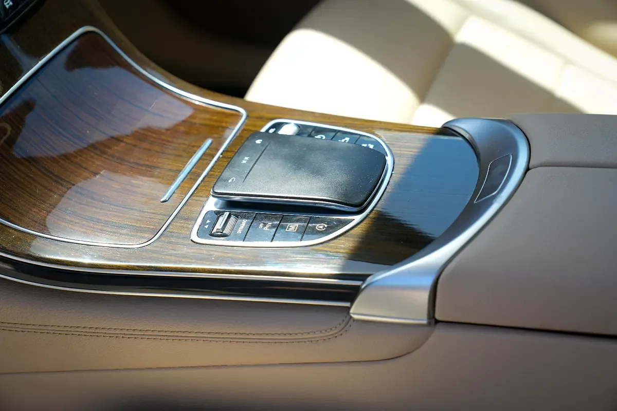 Mercedes-Benz GLC-Class 300 9G-TRONIC 4MATIC (258 hp) - 14