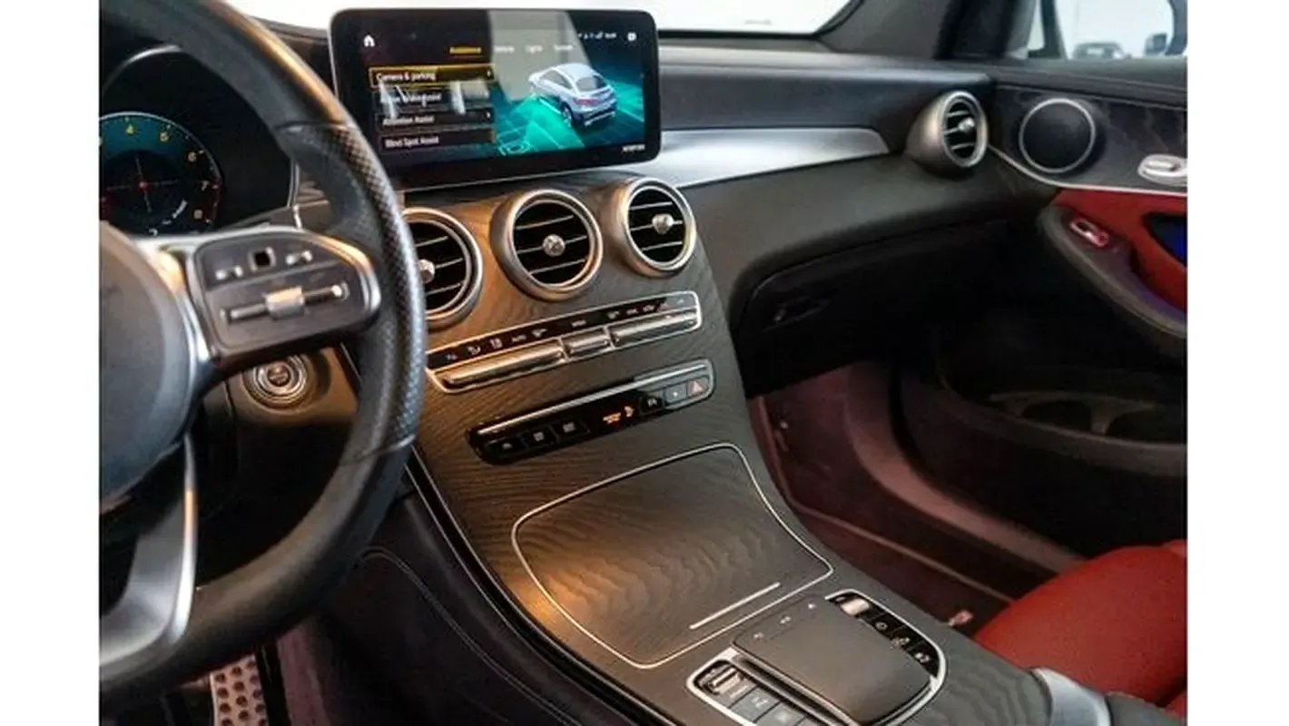 Mercedes-Benz GLC-Class 300 9G-TRONIC 4MATIC (258 حصان) - 10