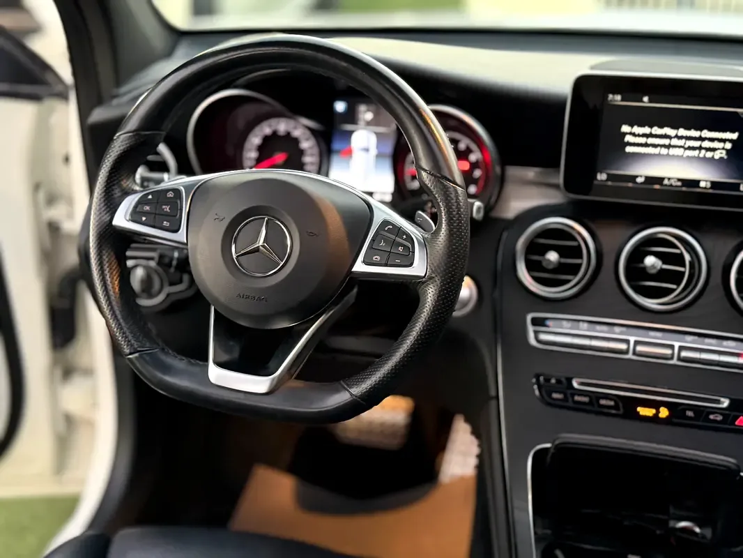 Mercedes-Benz GLC-Class 300 9G-TRONIC 4MATIC (258 hp) - 8