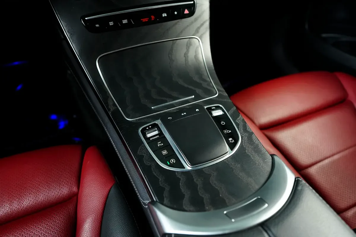 Mercedes-Benz GLC-Class 300 9G-TRONIC 4MATIC (258 hp) - 14