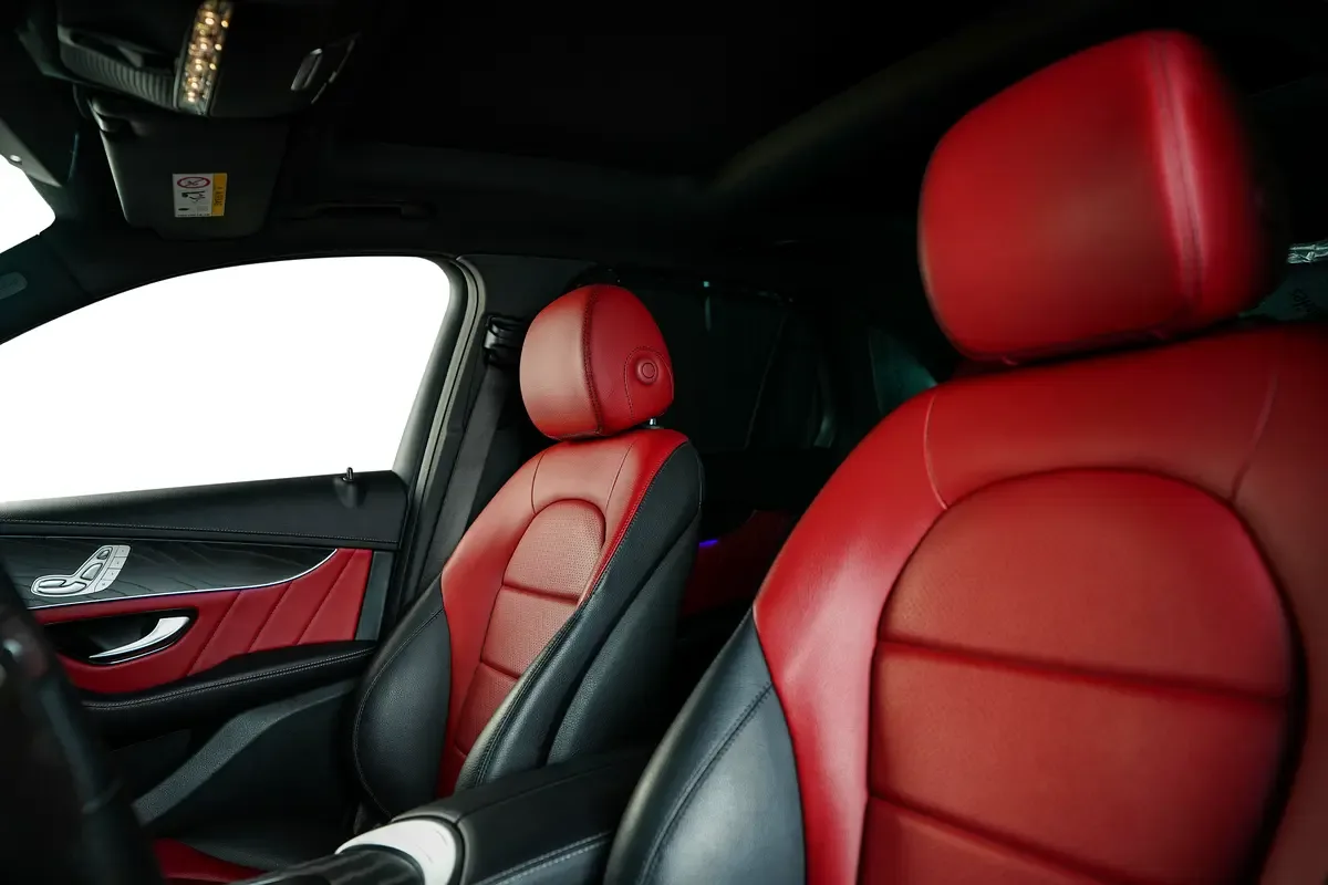 Mercedes-Benz GLC-Class 300 9G-TRONIC 4MATIC (258 hp) - 17