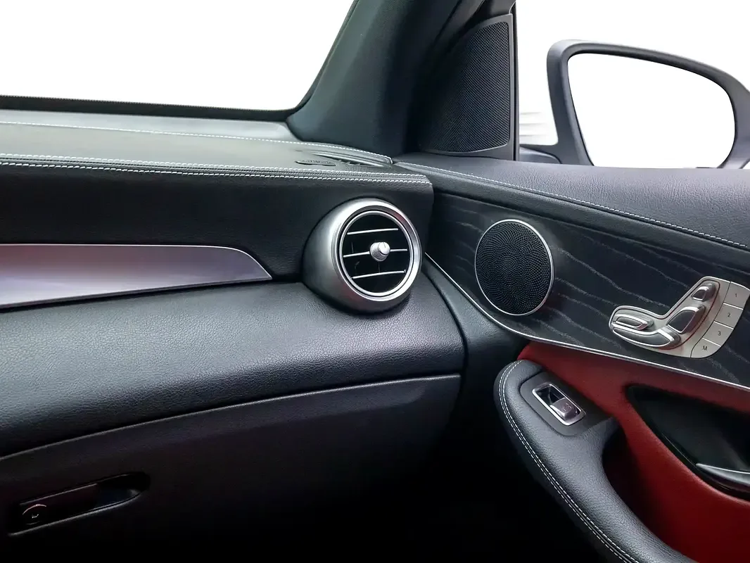Mercedes-Benz GLC-Class 300 9G-TRONIC 4MATIC (258 حصان) - 16