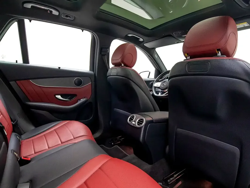 Mercedes-Benz GLC-Class 300 9G-TRONIC 4MATIC (258 حصان) - 18