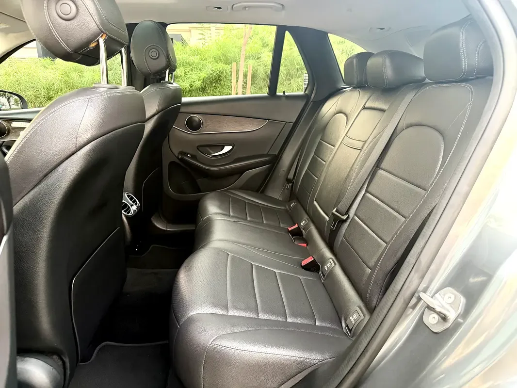 Mercedes-Benz GLC-Class 300 9G-TRONIC 4MATIC (258 hp) - 13