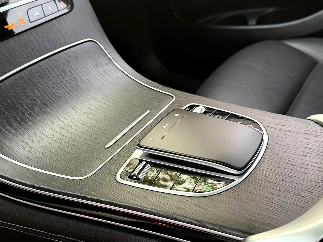Mercedes-Benz GLC-Class 300 9G-TRONIC 4MATIC (258 hp) - 17