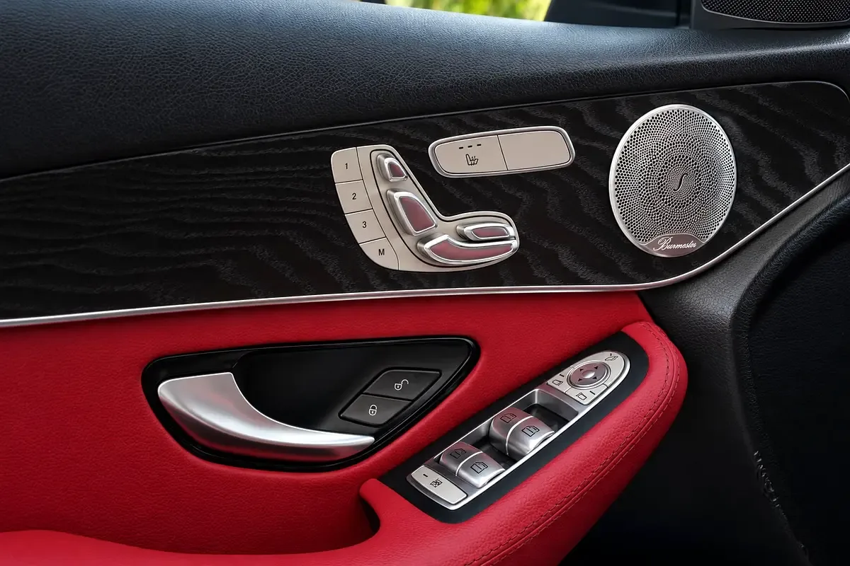Mercedes-Benz GLC-Class 300 9G-TRONIC 4MATIC (258 حصان) - 18