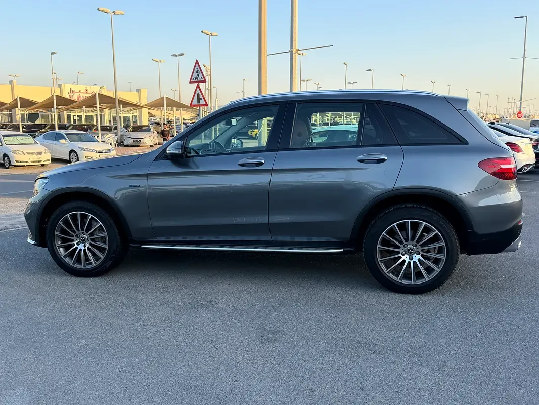 Mercedes-Benz GLC-Class 350e 7G-TRONIC PLUS 4MATIC (326 حصان) - 6