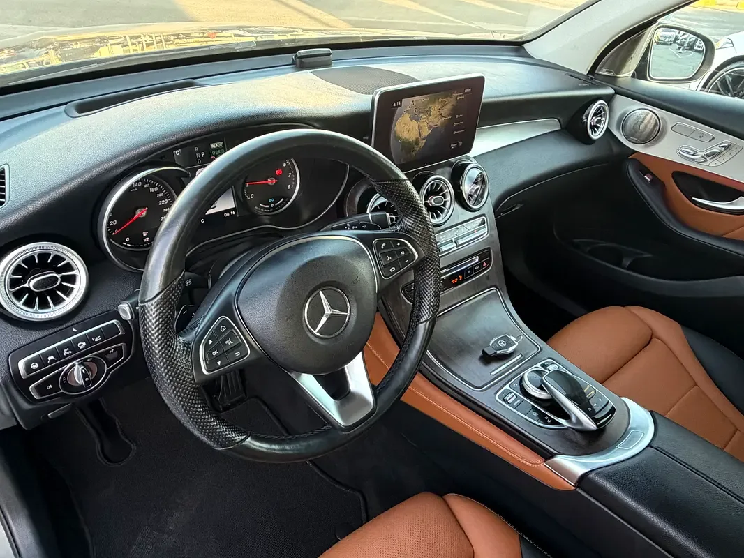 Mercedes-Benz GLC-Class 350e 7G-TRONIC PLUS 4MATIC (326 حصان) - 12
