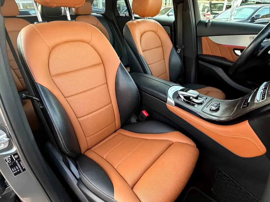 Mercedes-Benz GLC-Class 350e 7G-TRONIC PLUS 4MATIC (326 حصان) - 20