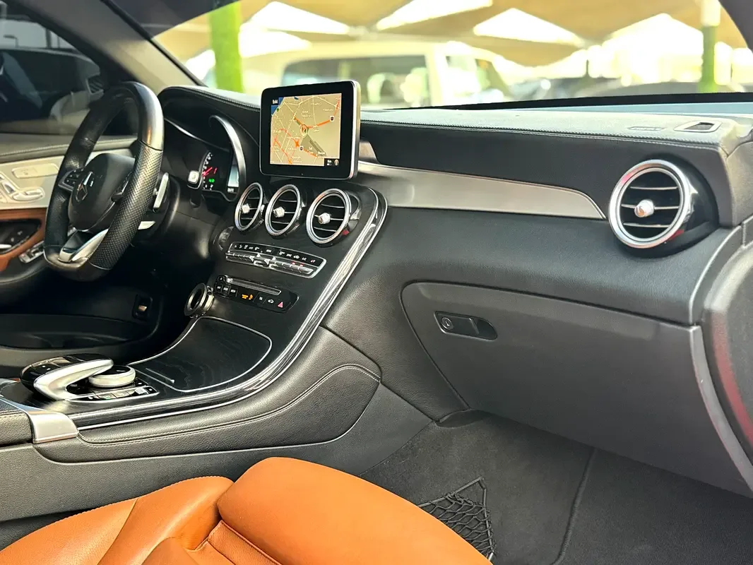 Mercedes-Benz GLC-Class 43 AMG 9G-TRONIC 4MATIC (367 حصان) - 15