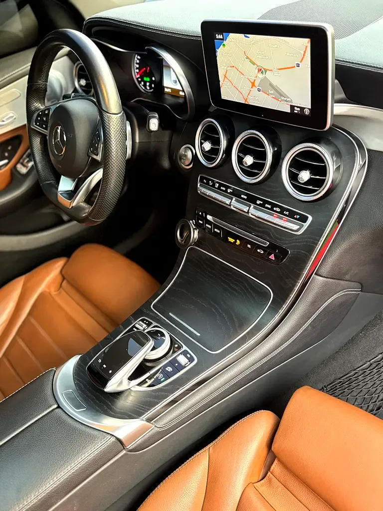 Mercedes-Benz GLC-Class 43 AMG 9G-TRONIC 4MATIC (367 حصان) - 16