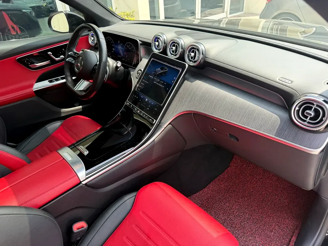 Mercedes-Benz GLC Coupe 2.0 AT 4WD (258 حصان) - 17